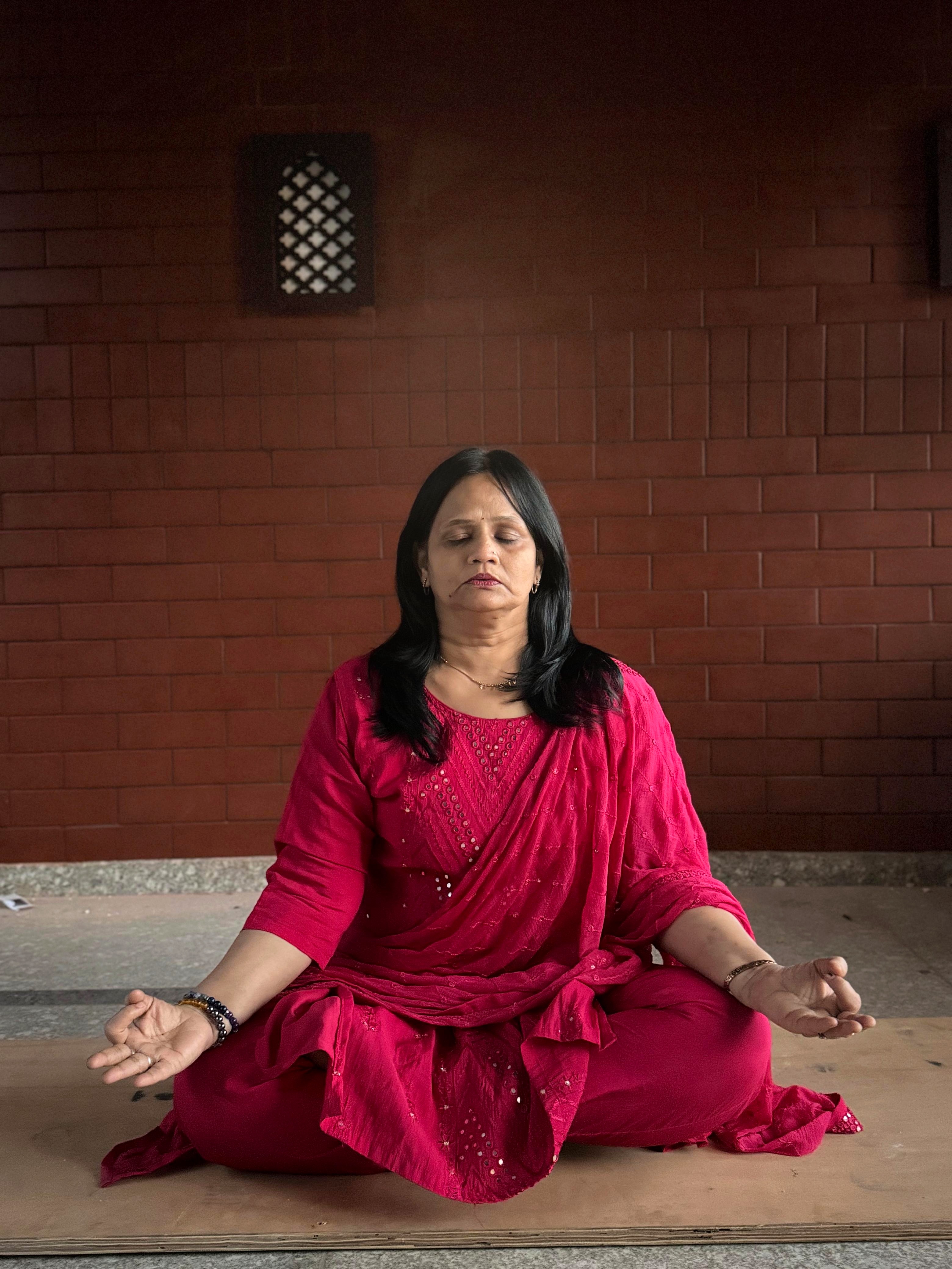 Bhavna Jain in meditative Reiki practice